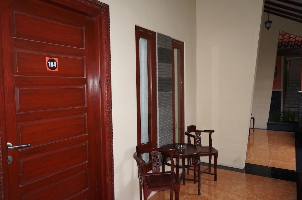 3C Familia Residence Γιογκιακάρτα Δωμάτιο φωτογραφία